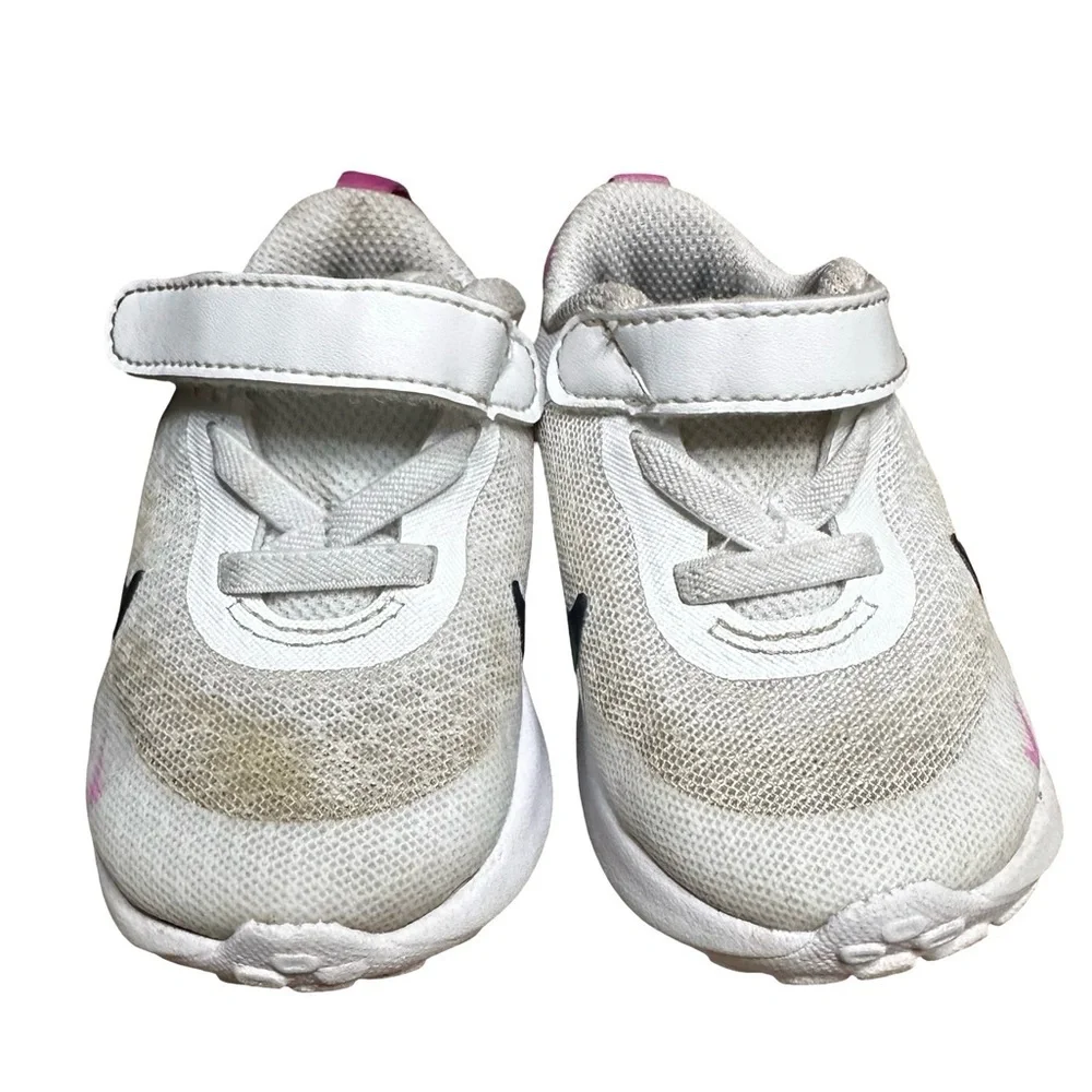 Nike Kids Revolution 7 Pink White Sneakers Size 4C Slip On Comfy Casual Sport